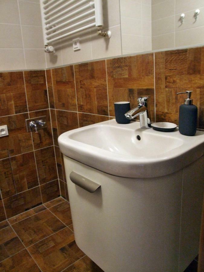 Triangl Lägenhet Prag Exteriör bild